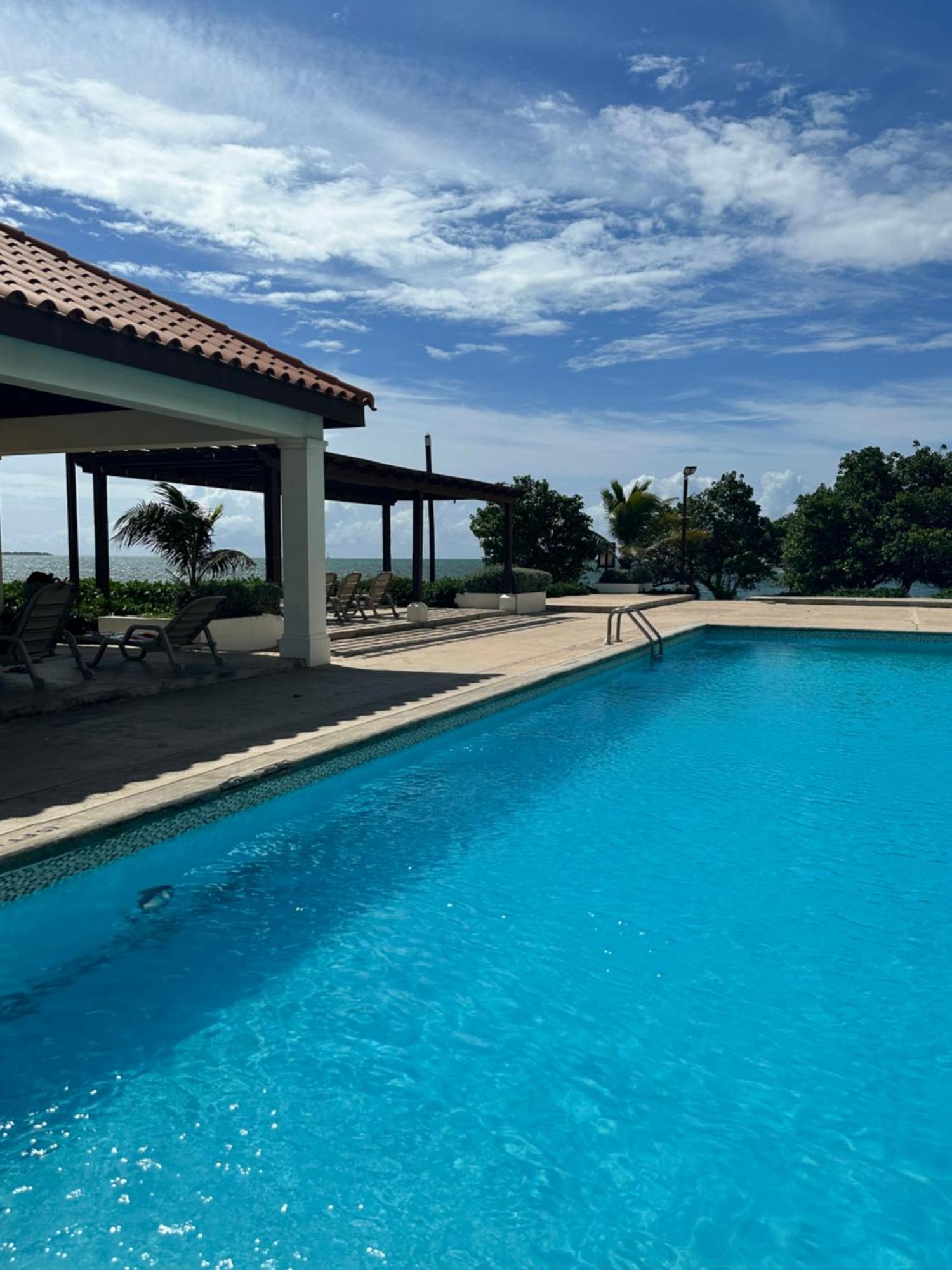 Bayfront Villa & Apartment Portmore Eksteriør bilde